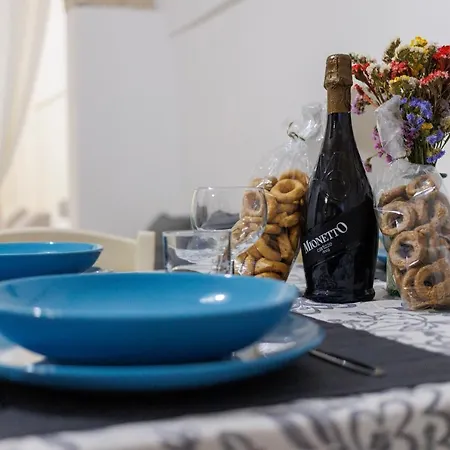 Casa Vacanze Marval بيت للعطل *